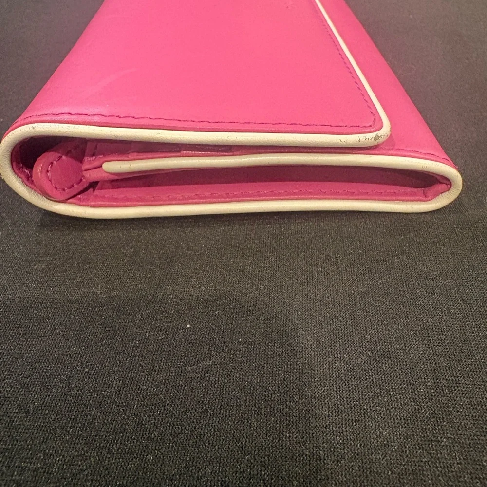 Coach Pink Long Snap Wallet | White Piping | Y2K Era
